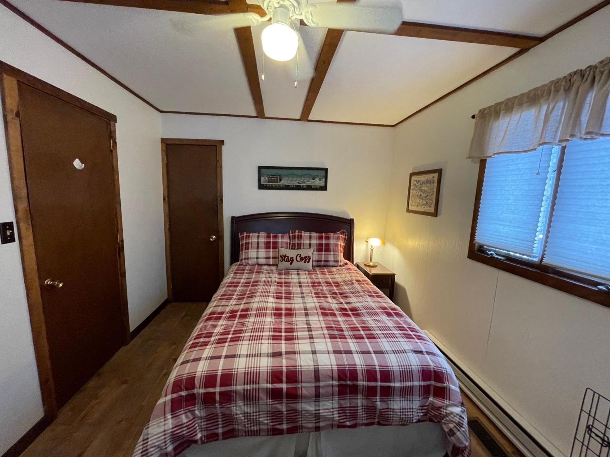Pocono Mountain View Lake House In เลคฮาร์โมนี ภายนอก รูปภาพ